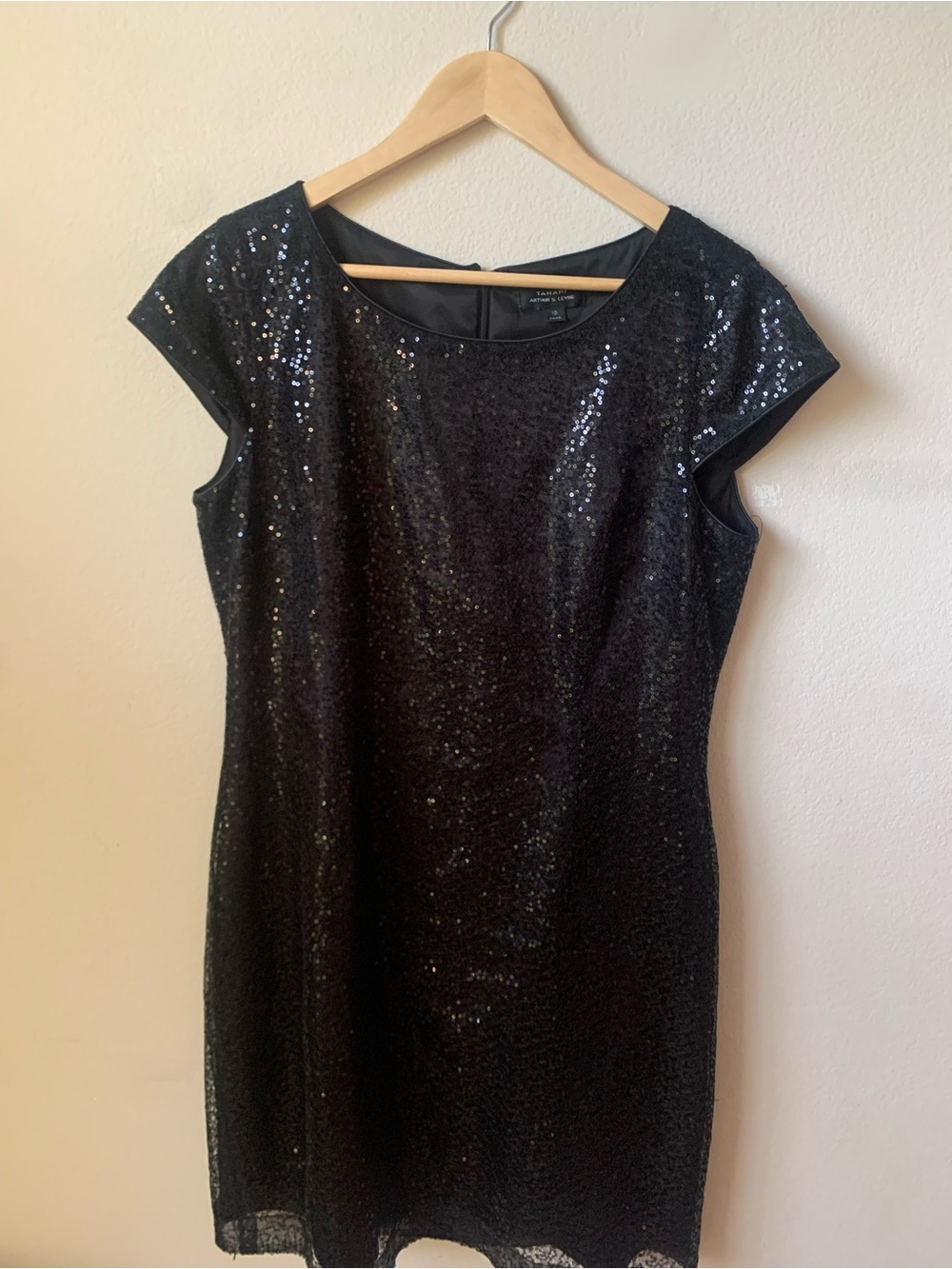 Tahari Black Sequin Cap-Sleeve Evening Dress- Size 10